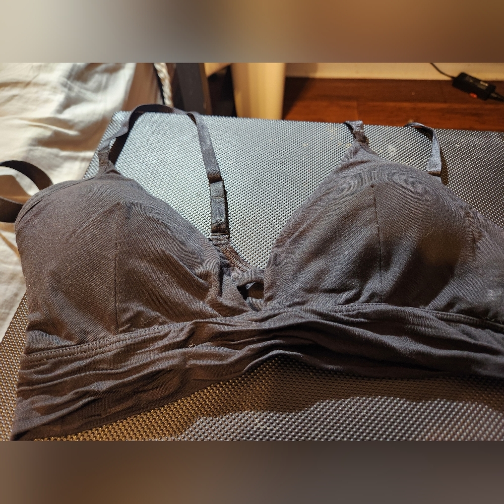Hanes Black Sports Bra